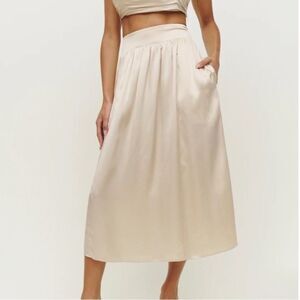 Reformation Carrie 100% Silk Ivory Midi Skirt with Pockets Size Small